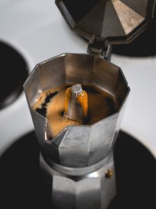 Unlocking the Secrets of the Moka Pot: Your Ultimate Espresso & Coffee Handbook